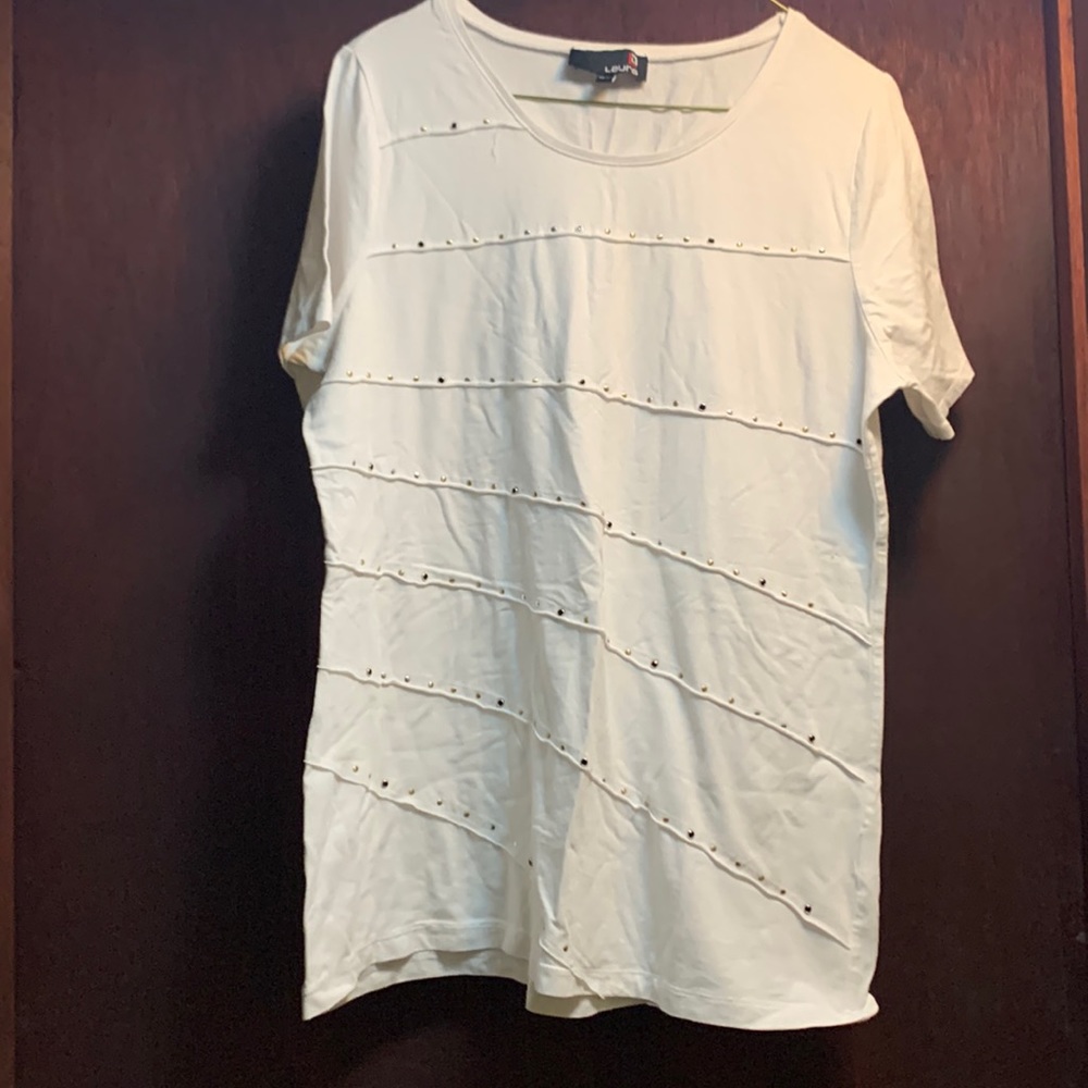 White T-shirt